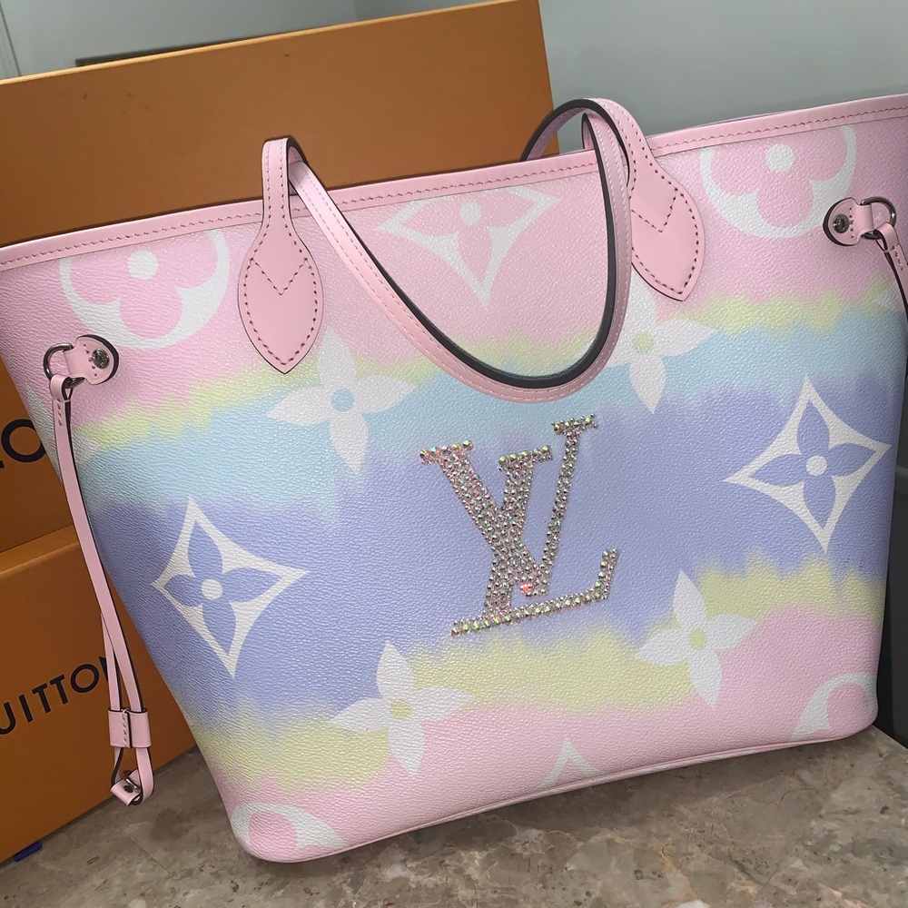 NWT LOUIS VUITTON NEVERFULL w/ Swarovski Details